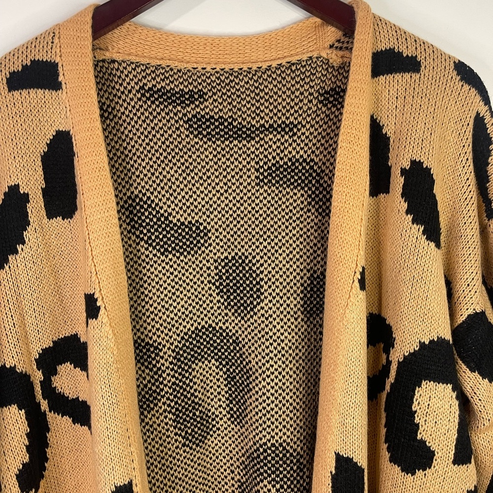 Stylish Leopard Print open front long Cardigan - Picture 7 of 11